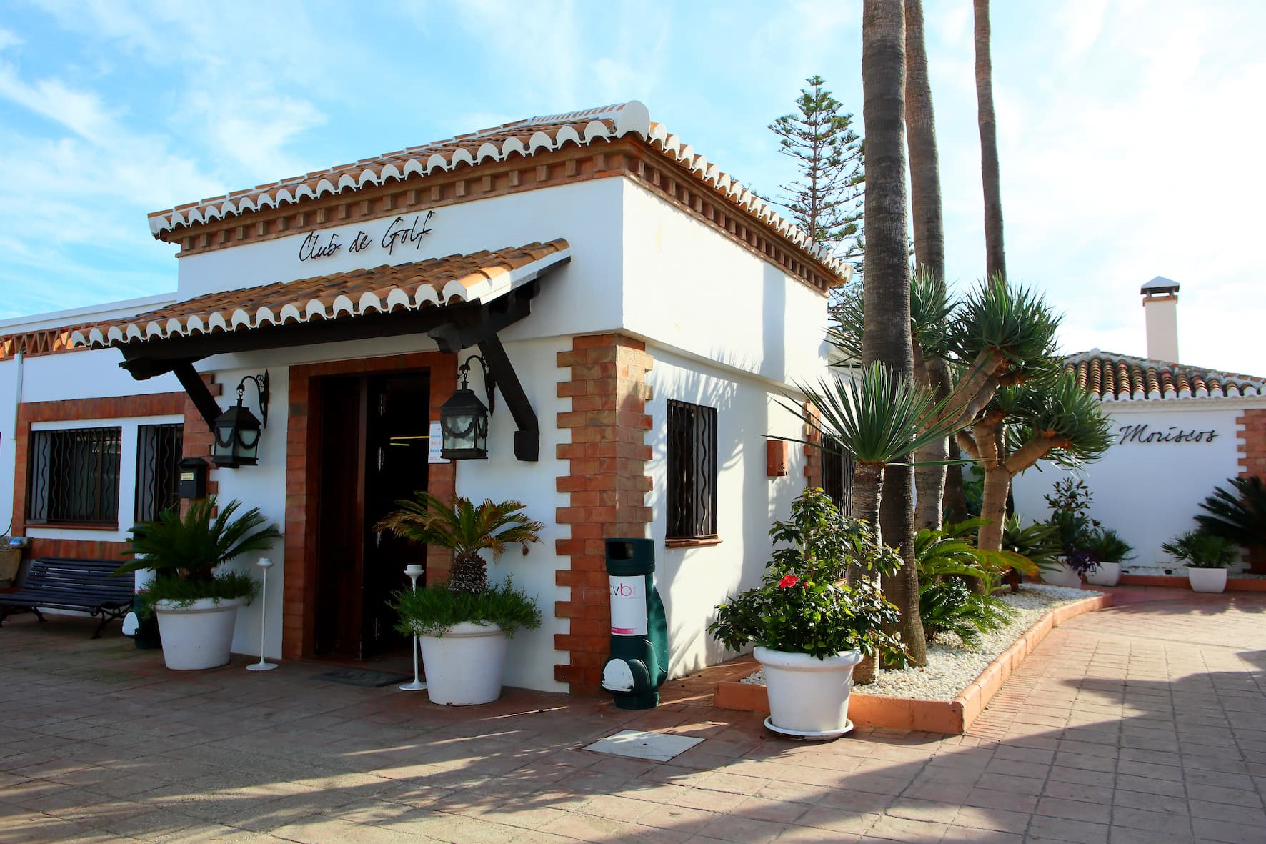 Cover of album 2 from Los Moriscos Club de Golf